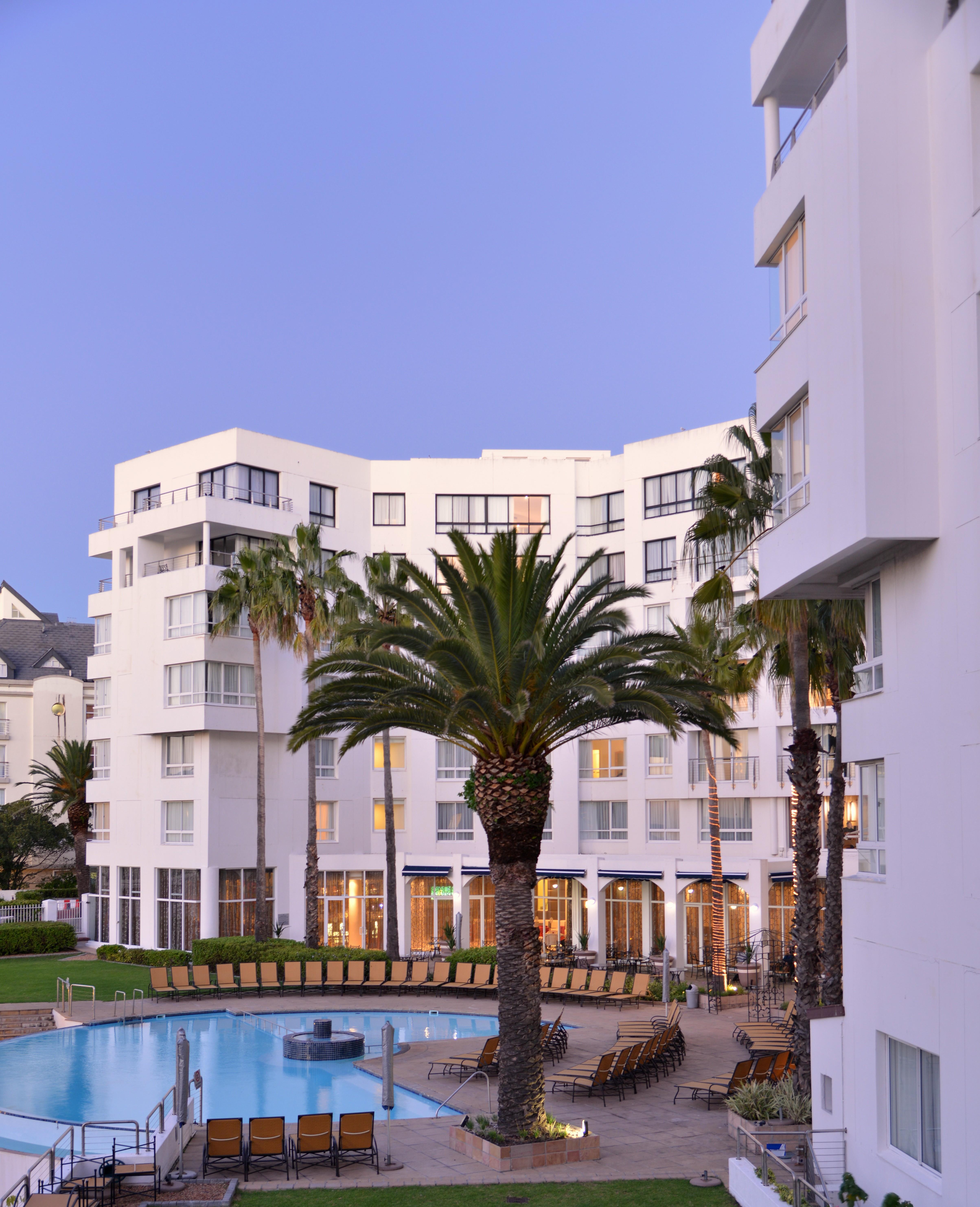 President Hotel Cape Town Exterior photo
